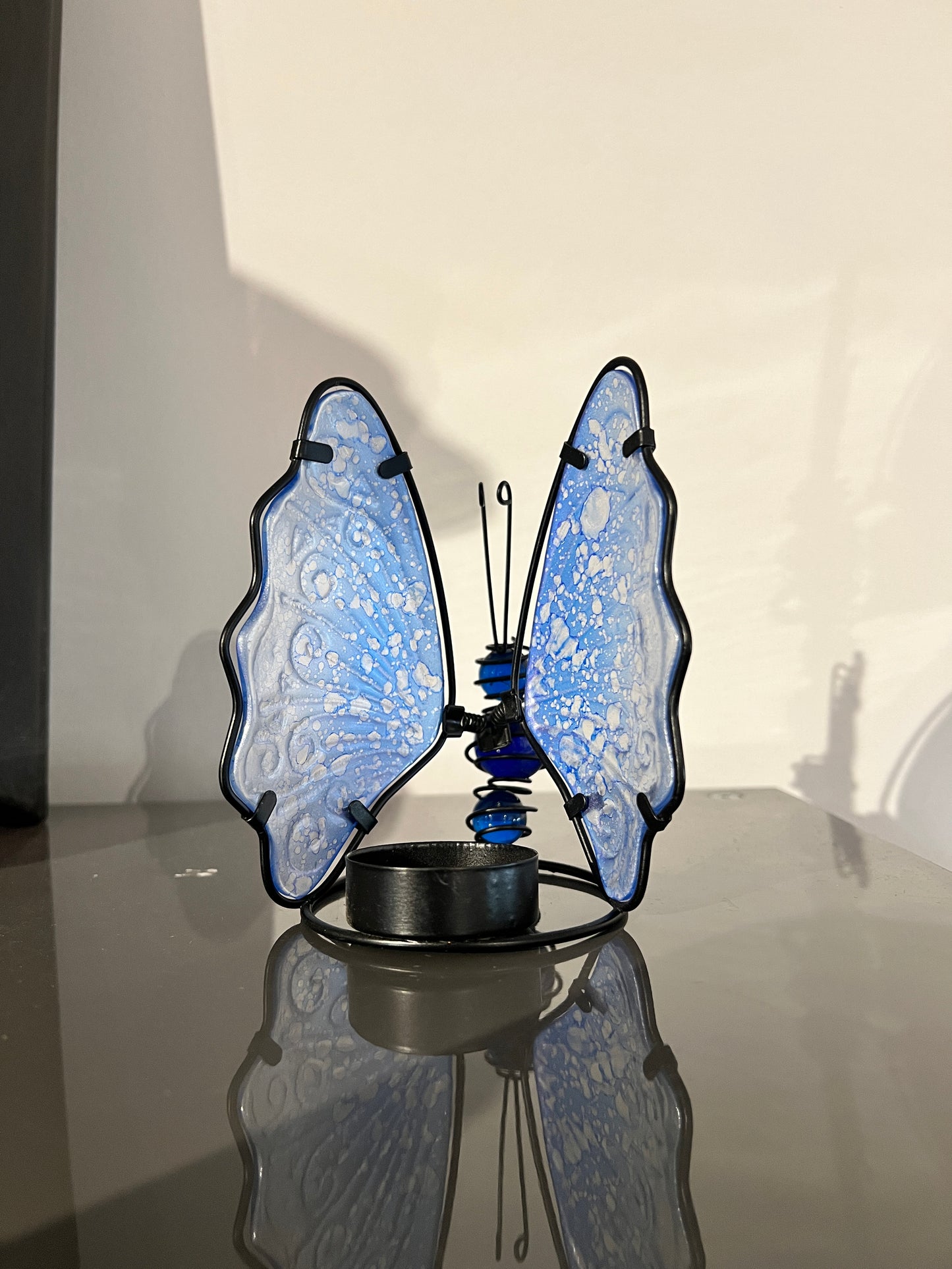 Glazen vlinder waxinelichthouder – blauw