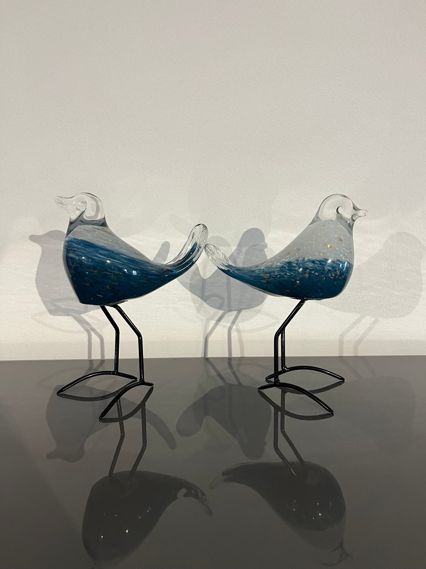 Glazen vogel blauw wit