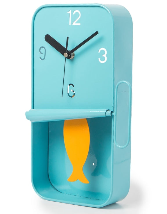 Wandklok met bewegend visje - lichtblauw met geel visje