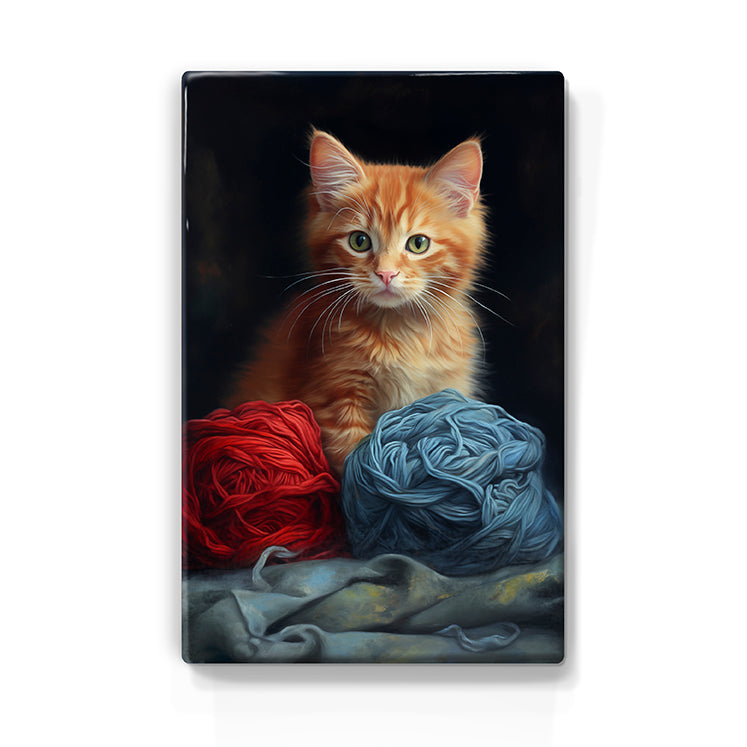 Artchoices exclusive: 89. Rood poesje met bollen wol op houten paneel(tje) klein