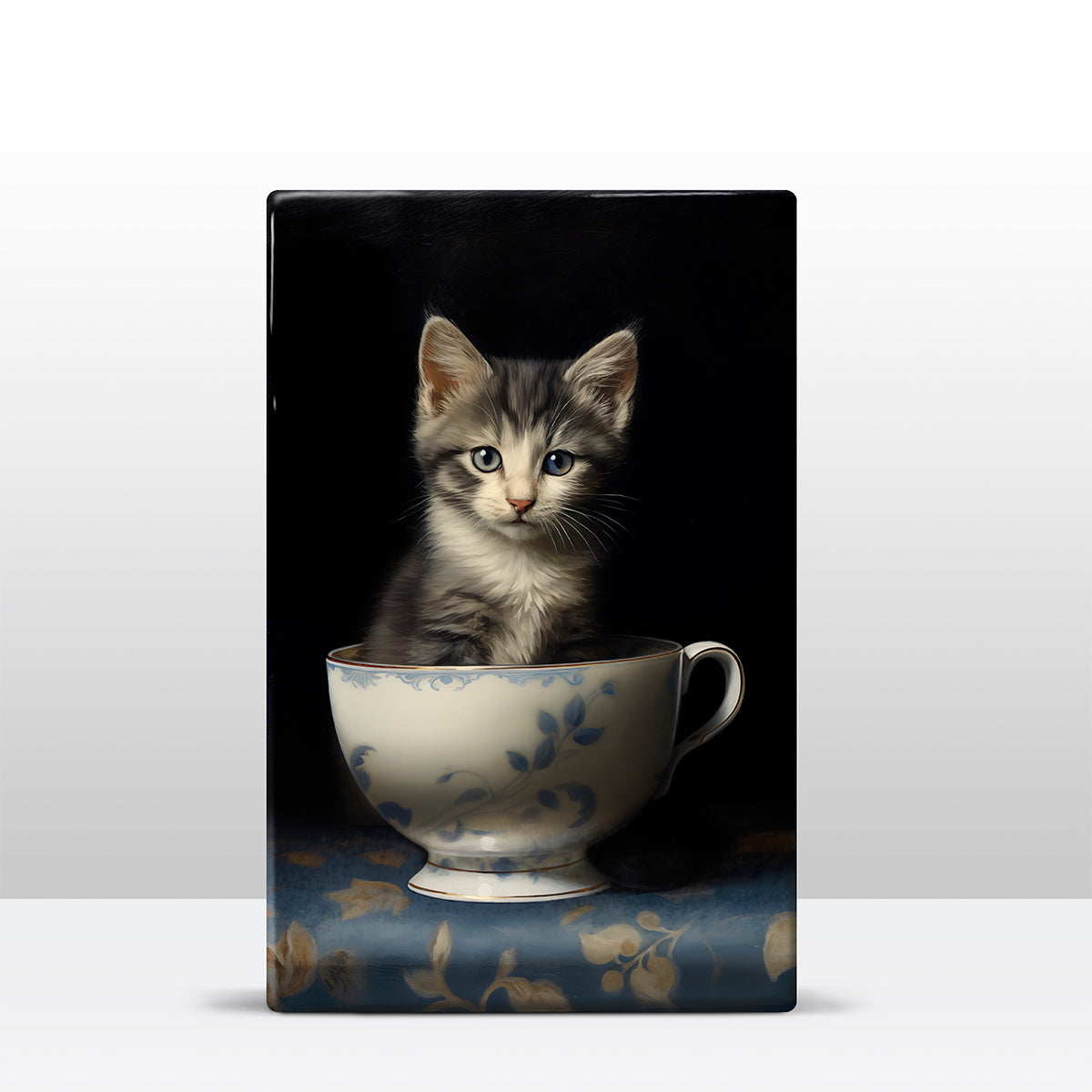 Artchoices exclusive: 046. Kitten in kopje op houten paneel(tje) klein