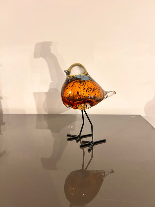 Glazen vogeltje op pootjes – amberkleur