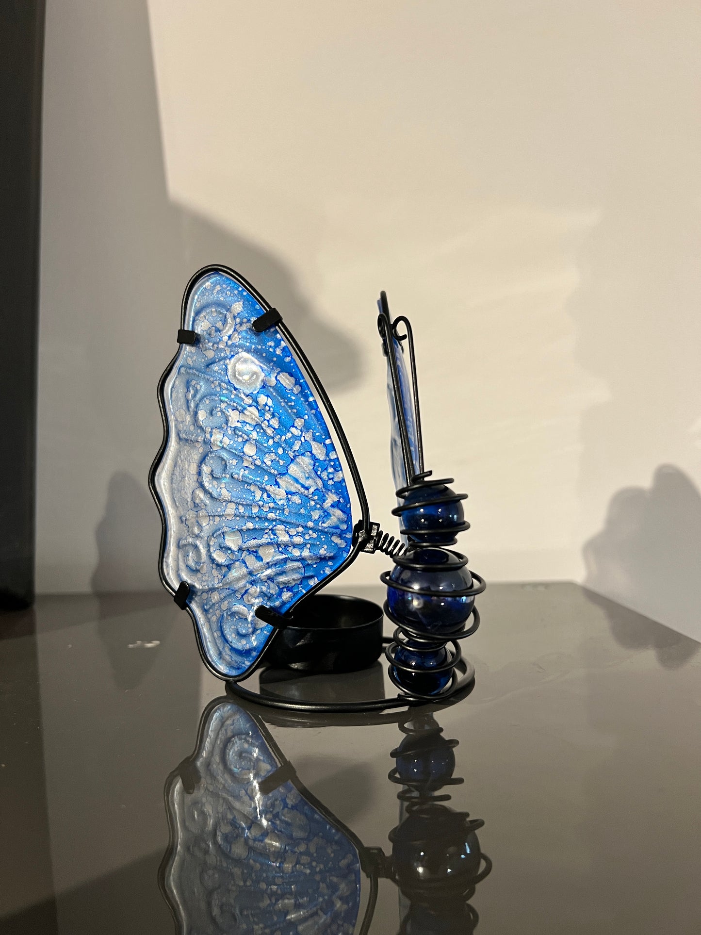 Glazen vlinder waxinelichthouder – blauw