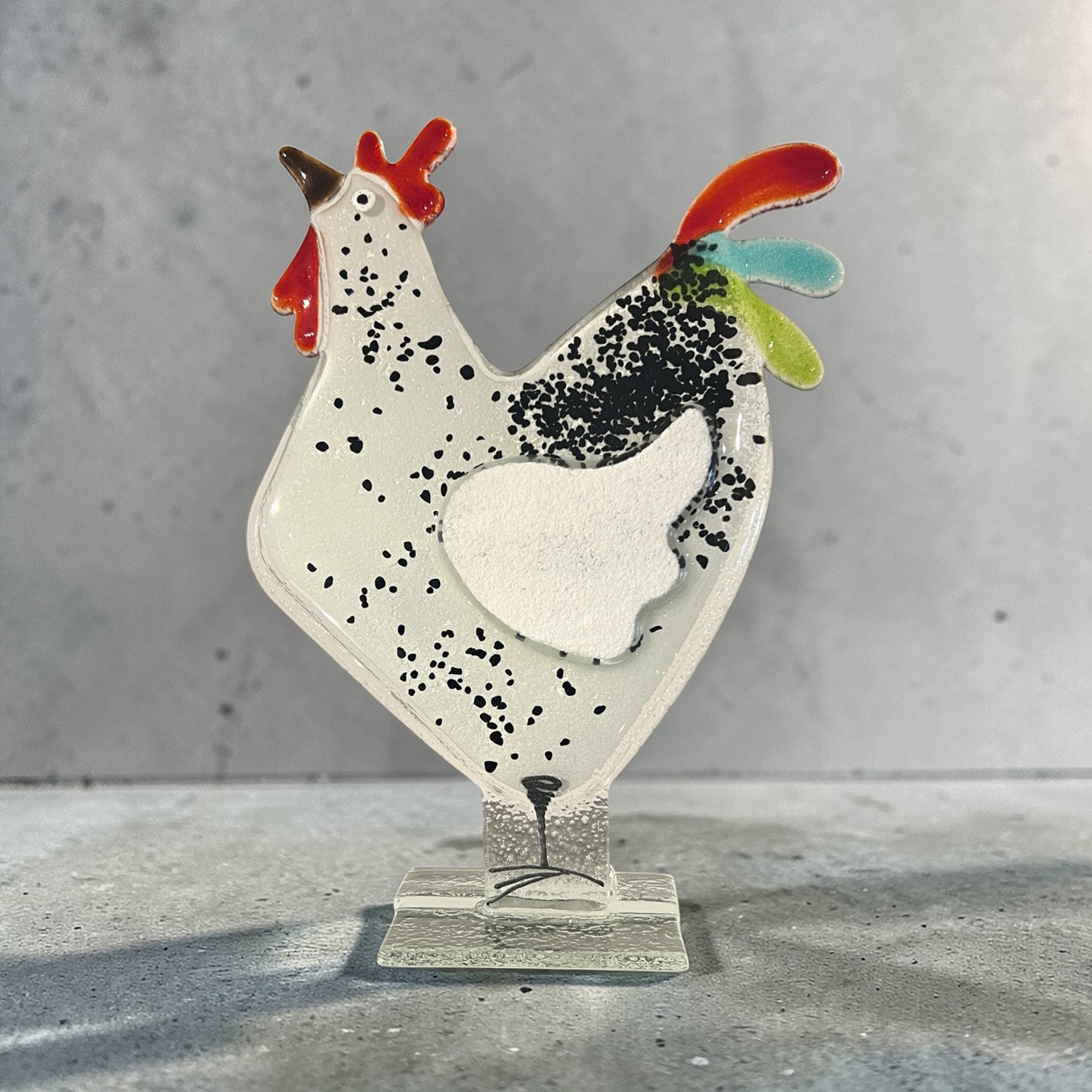 Glazen haan – speels en stijlvol wit design